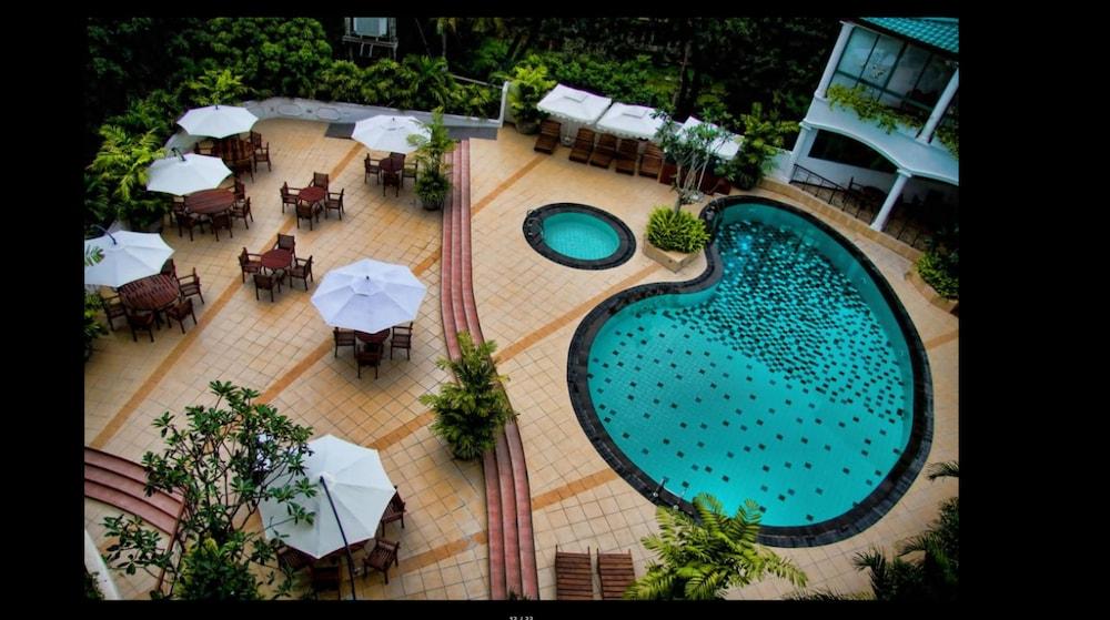 Hotel Clarion Kiribathgoda Exterior foto