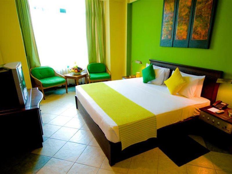 Hotel Clarion Kiribathgoda Exterior foto