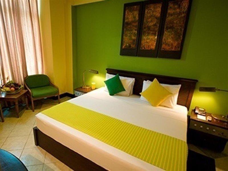 Hotel Clarion Kiribathgoda Exterior foto