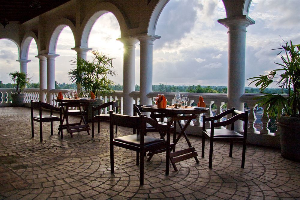 Hotel Clarion Kiribathgoda Exterior foto